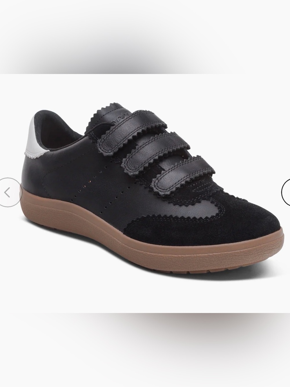 $160 Aetrex Morgan Arch Support Sneakers
